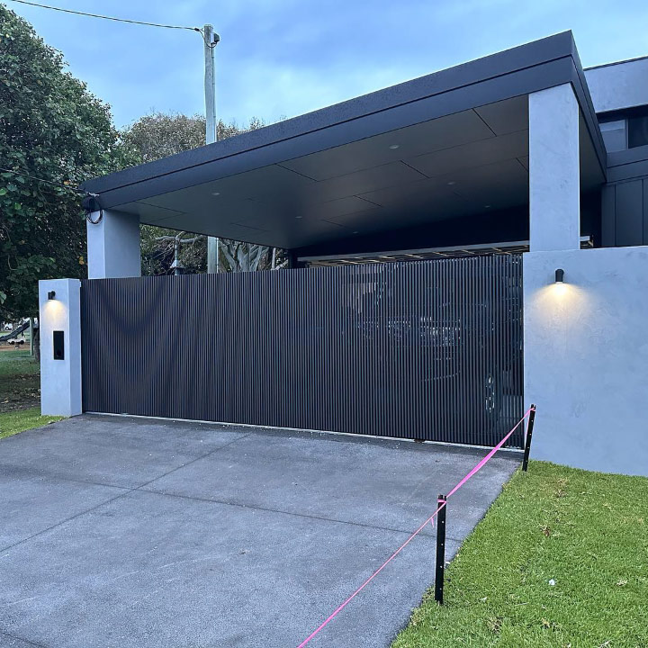 jdwcf custom roller gates sunshine coast